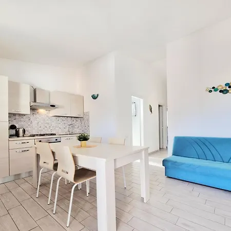 Apartamento Smeralda 2 *